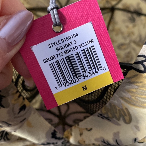 Vince Camuto wrap tie blouse. BNWT - Picture 5 of 10